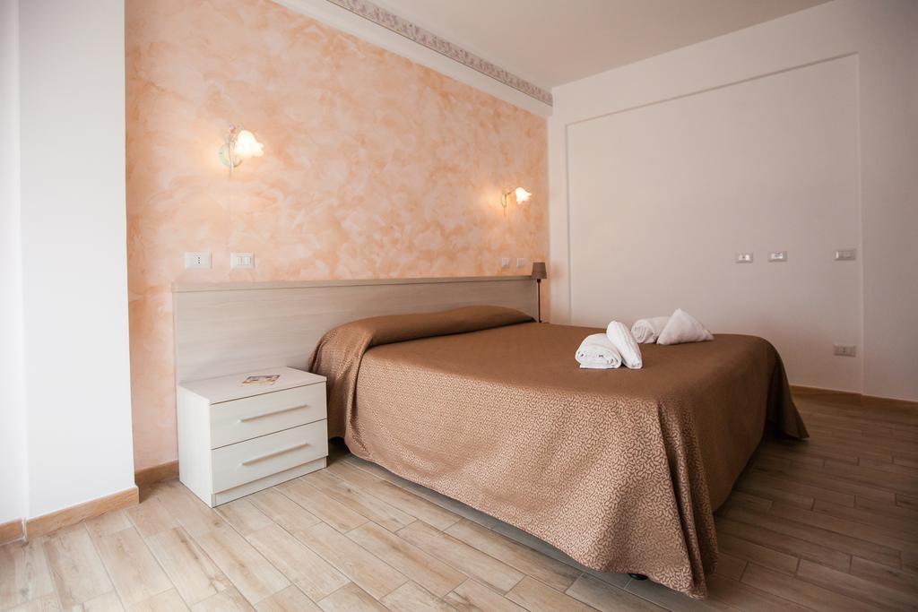 Carillon Apartment Civitavecchia Exterior photo